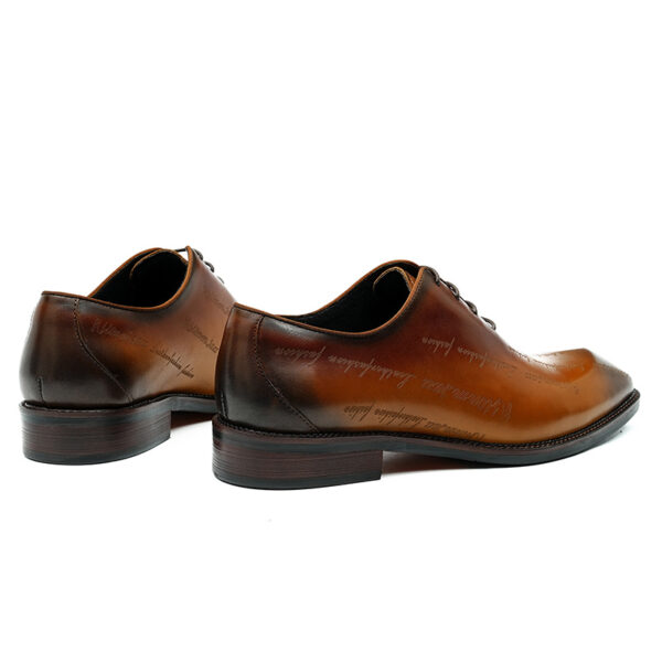 Symmetrical Scritto Pattern Men's Leather Oxford Shoes (3)